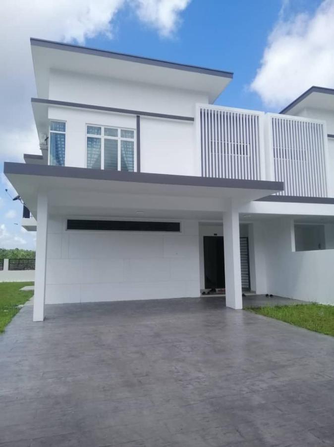 Johor Desaru Beach Bungalow Villas Kangkar Chemaran 外观 照片