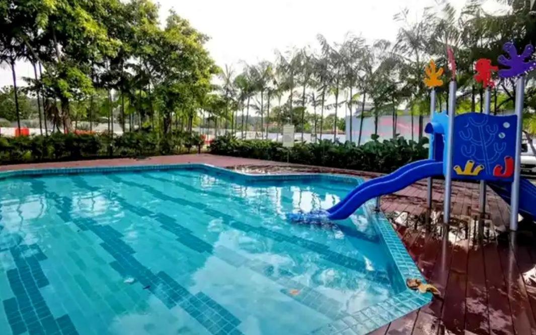 Johor Desaru Beach Bungalow Villas Kangkar Chemaran 外观 照片